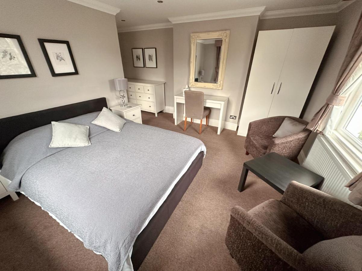 Cheshire Hospitality Ltd Trading As Lennox Lea Studios And Apartments Sale Exterior foto