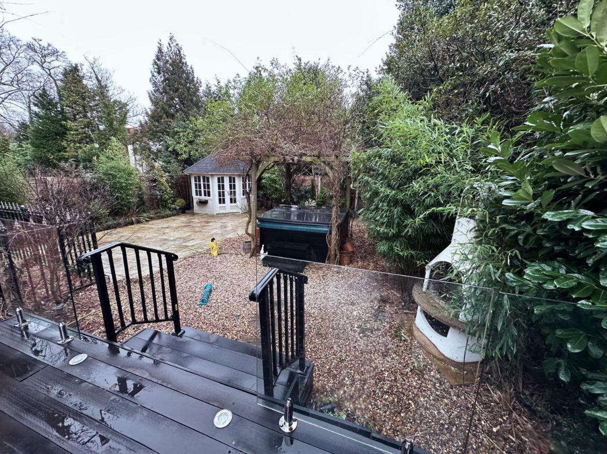 Cheshire Hospitality Ltd Trading As Lennox Lea Studios And Apartments Sale Exterior foto