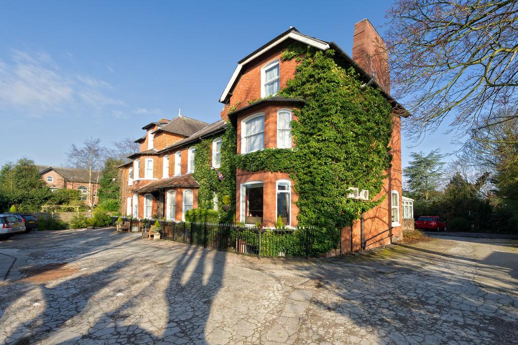 Cheshire Hospitality Ltd Trading As Lennox Lea Studios And Apartments Sale Exterior foto